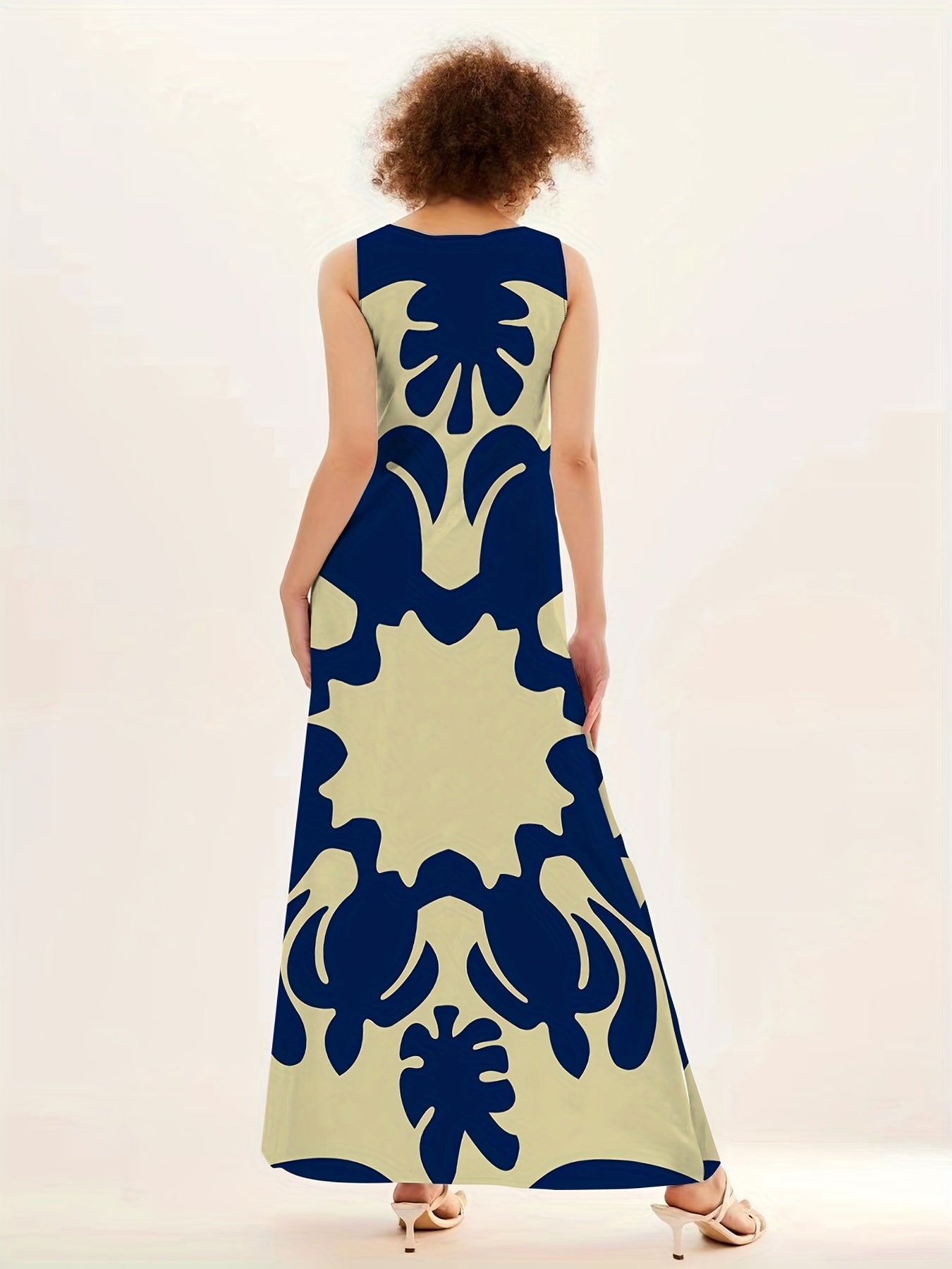 Women's Bohemian Floral Print V-Neck Sleeveless A-Line Dress with Pockets - Navy Blue & Beige Floral Pattern, Large Swing Skirt, All-Season Casual to Dressy Wear, Floral Print Dress, Versatile Fashion, Elegant Design, No Stre