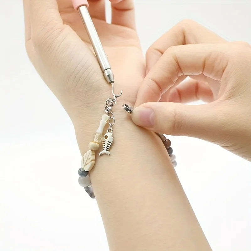 Bracelet Helper Tool | Stainless Steel Bracelet Fastening Aid | Clasp Holder for Easy One-Handed Jewelry Fastening