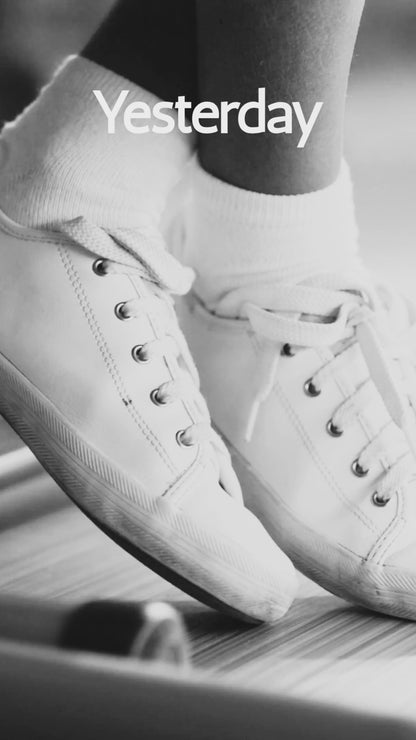 70's Mid Mod Groovy Hippie Boho Sneakers, Retro 70's Vibe Girl Power Women's Low Top Sneakers